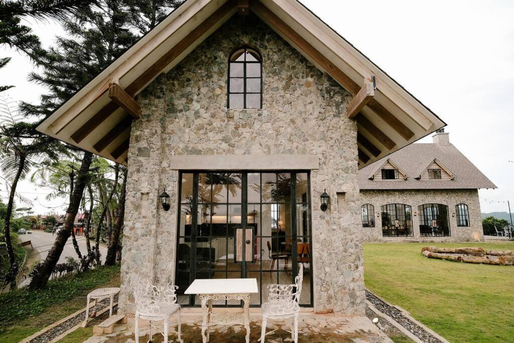 The Old Country Stone House Villa Cebu ภายนอก รูปภาพ